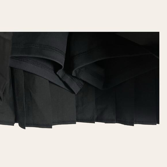 Frankies Bikinis Active Windy Pleated Mini Black Tennis Skort Size XS - Picture 8 of 10